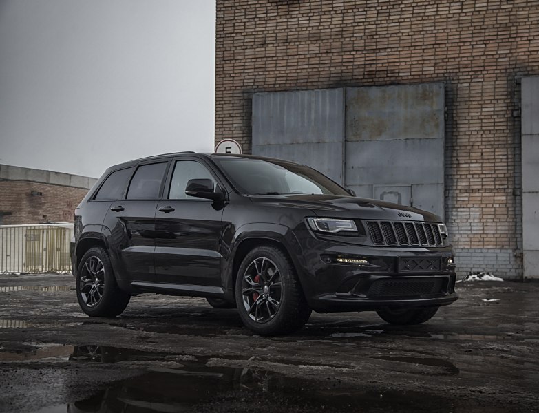 Jeep Grand Cherokee матовый черный СРТ